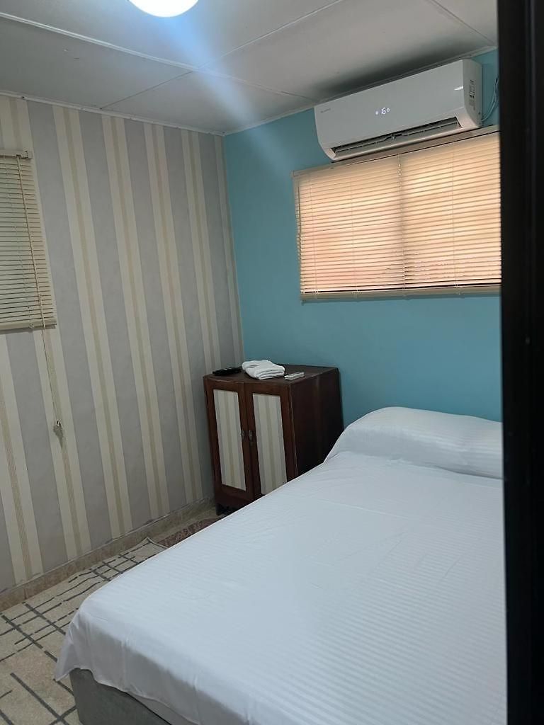 Homestay Airport House *