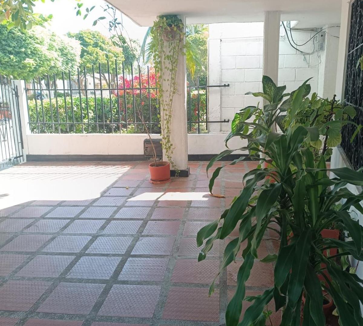 Homestay Airport House *